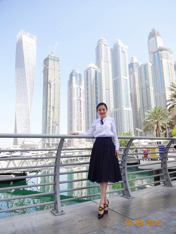 Hoa khôi Lan Anh du ngoạn hè ở Dubai - Hình 1