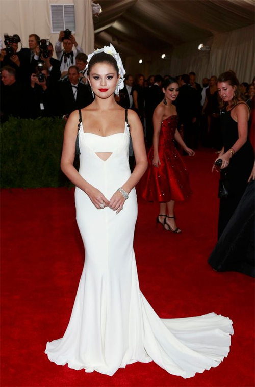 Selena Gomez tránh mặt tình cũ Bieber - Hình 1