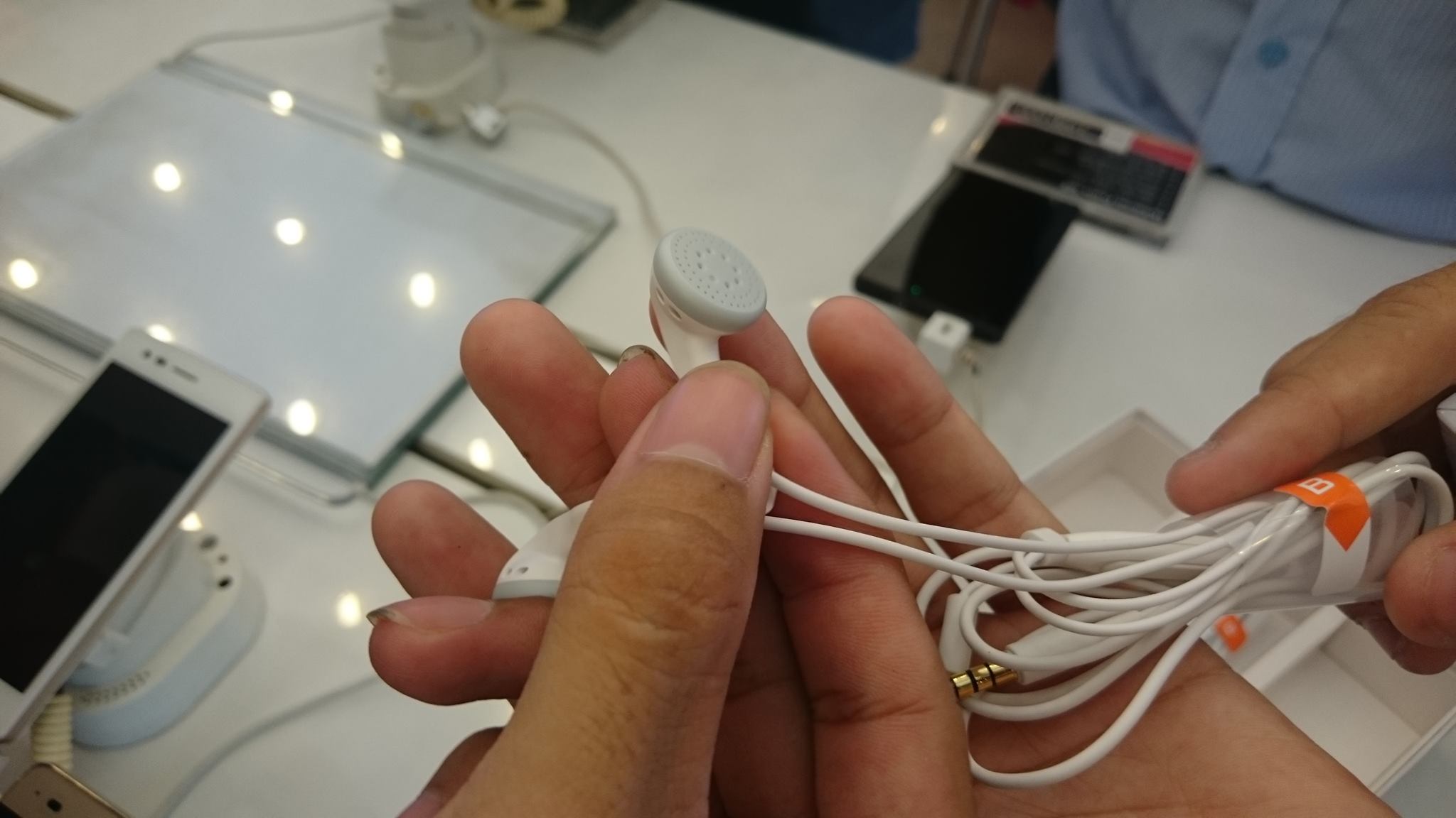 Người dùng thất vọng vì Bphone thua cả máy giá 3 triệu - Hình 2