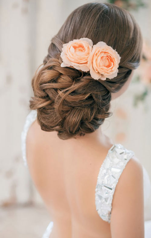 Bạn đang lên kế hoạch cho ngày cưới của mình? Kiểu tóc cô dâu là một yếu tố rất quan trọng để tôn vinh vẻ đẹp và quyến rũ của bạn. Hãy xem ngay hình ảnh về kiểu tóc cô dâu để có thêm ý tưởng cho ngày trọng đại của mình!