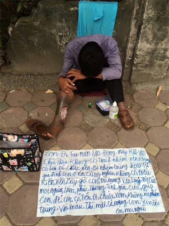 Hãy đến xem hình ảnh của cảnh ăn xin trên phố Văn Miếu, nơi mà người nghèo đang tìm kiếm những giọt tình người. Bạn sẽ nhận ra rằng trong sự khó khăn ấy, họ vẫn giữ được nụ cười trên môi và tấm lòng nhân hậu.