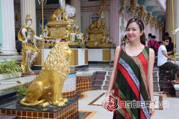 Bà xã Huỳnh Đông diện nội y khoe bụng bầu vượt mặt - Hình 4