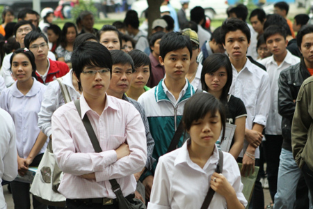 Đại học ngày càng lớn còn sinh viên đang được thiếu niên hóa - Hình 1