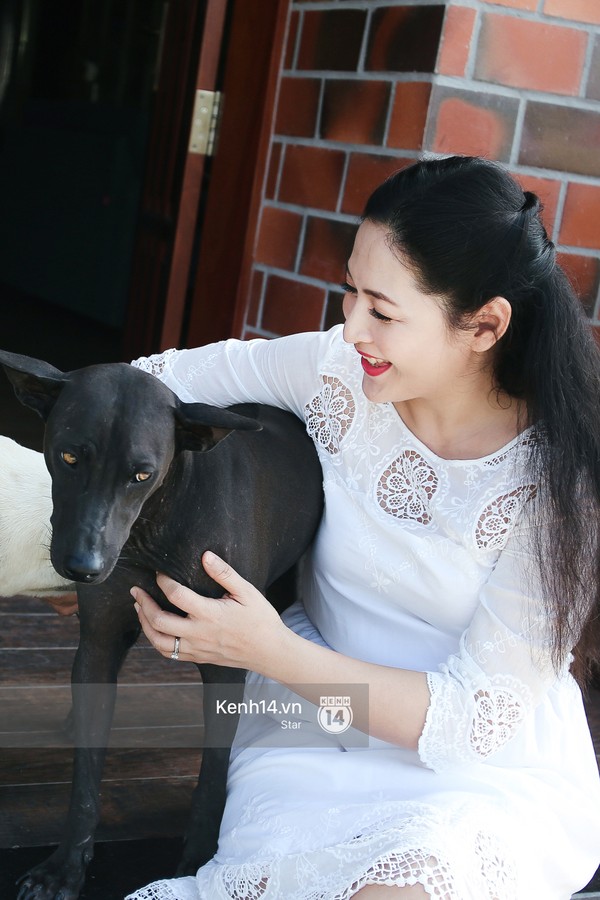 Gặp gỡ Quỳnh Hương - nữ MC làm nhiều người khóc nhất 15 năm qua - Hình 3