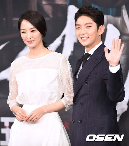 Nàng Cháo Kim So Eun trễ nải vai trần - Hình 8
