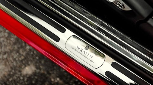 Rolls- Royce Wraith St. James Edition: Đỏ mê hoặc - Hình 2