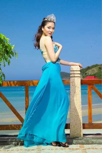 4 Hoa hậu Việt lặng lẽ làm mẹ đơn thân - Hình 7