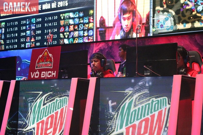Chùm ảnh tuyệt đẹp về game thủ khi đang thi đấu tại GPL mùa hè 2015 - Hình 21
