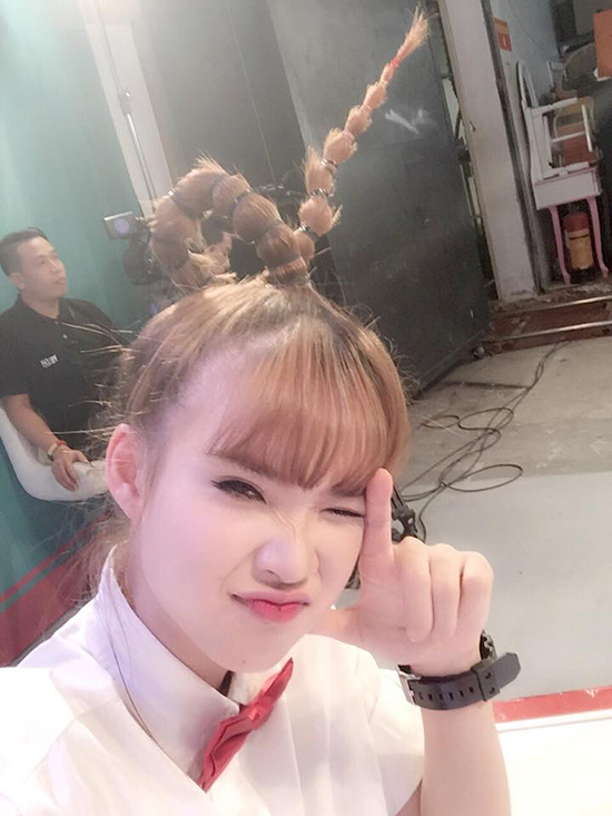 Khả năng sáng tạo kiểu tóc cực ảo diệu của Khởi My - Hình 6