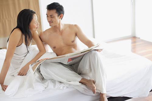 Ngực của bạn gái mềm nhũn là do quan hệ nhiều? - Hình 1