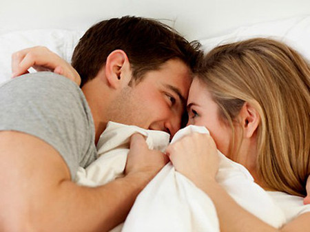Tư thế &'yêu' tiết lộ tính cách con người - Hình 1