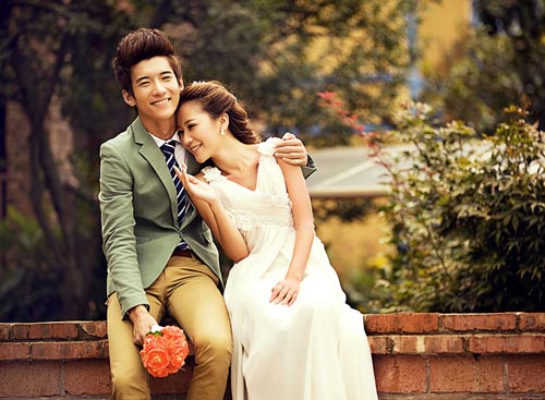 Yêu em, anh dẫn gái về nhà sống chung - Hình 2