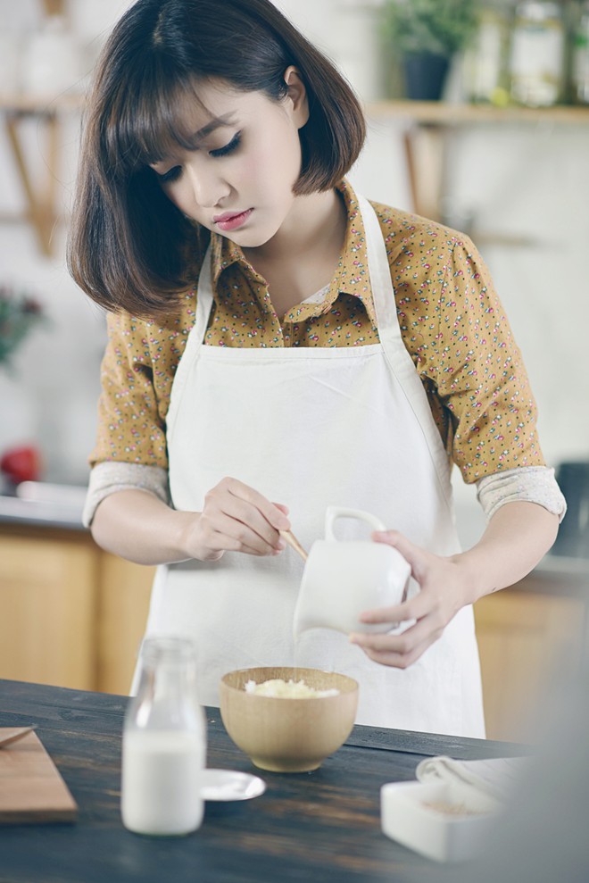 Bùi Bích Phương ra mắt Vlog nội trợ - Hình 4