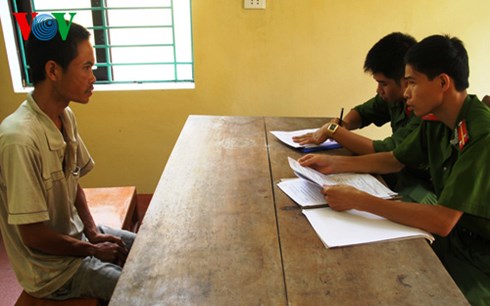 Mâu thuẫn, rút dao chém chết bạn nhậu - Hình 1