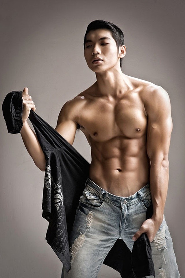 Mỹ nam Vbiz khoe cơ bụng 6 múi - Hình 4