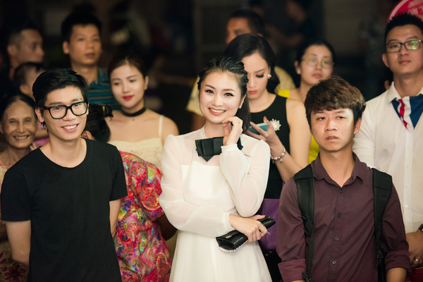 Chị em Á hậu Trà My - Thanh Tú diện đầm đôi, nổi bần bật trong sự kiện - Hình 8