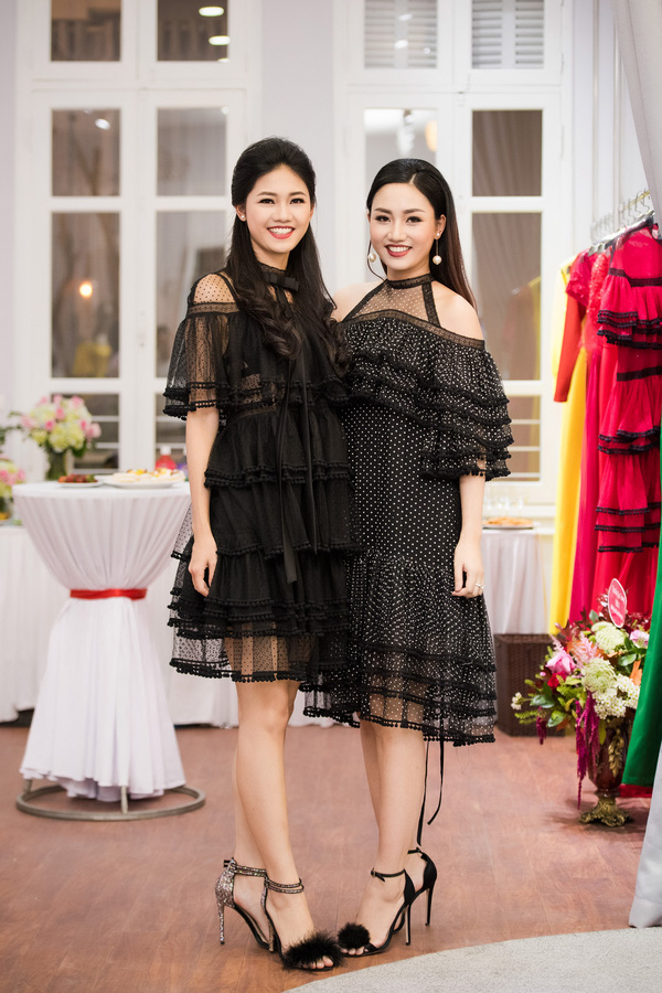 Chị em Á hậu Trà My - Thanh Tú diện đầm đôi, nổi bần bật trong sự kiện - Hình 1