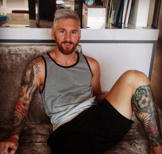 Messi và vợ xăm Anh là Vua, em là Nữ hoàng - Hình 2
