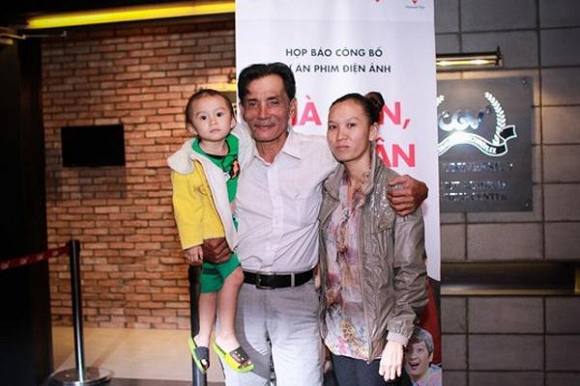 Những sao nam Việt chậm mà chắc khi tái hôn với vợ trẻ - Hình 7