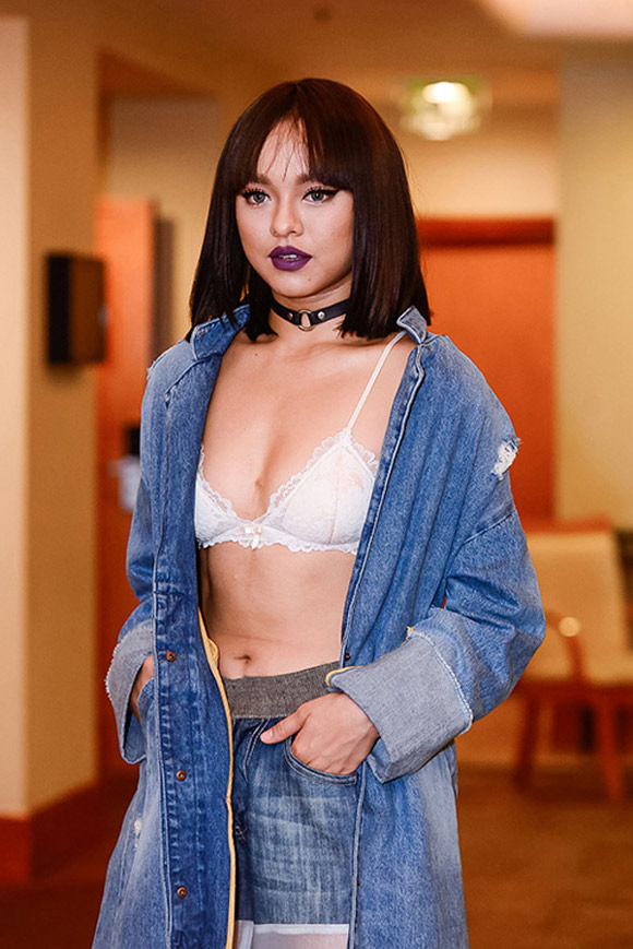 Nhược điểm đầy mình, Mai Ngô vẫn mặc ngắn mặc hở bất chấp mọi xì xào - Hình 7