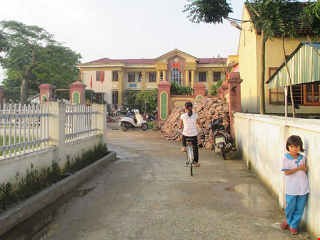 Ám ảnh ung thư: Tan tác làng quê - Hình 2