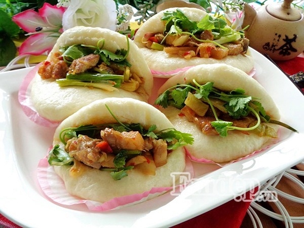 [Chế biến] - Bánh bao kẹp thịt lạ miệng cho bữa sáng mùa đông - Hình 7