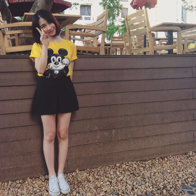 Hòa Minzy ngày càng tự tin khoe ngực đẹp sau 2 năm vào showbiz - Hình 2