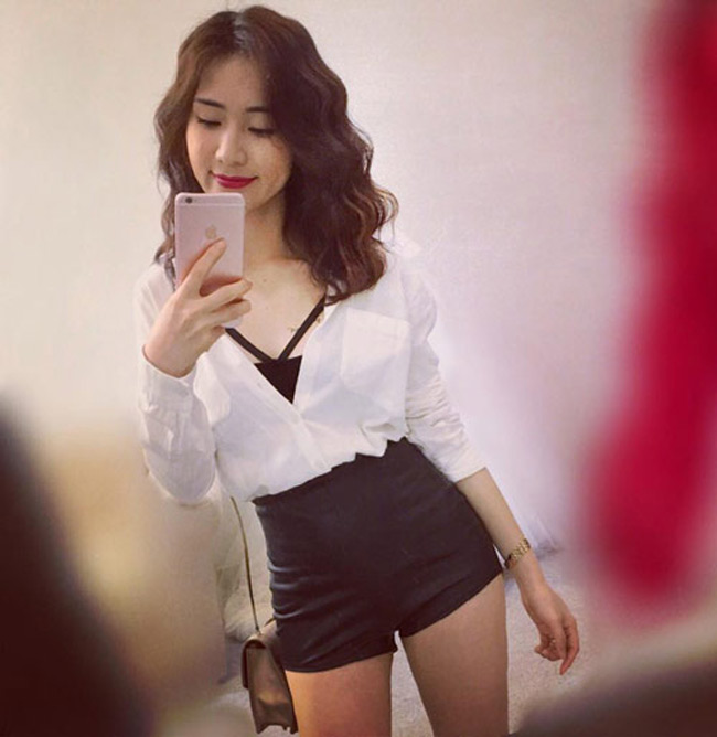 Hòa Minzy ngày càng tự tin khoe ngực đẹp sau 2 năm vào showbiz - Hình 20