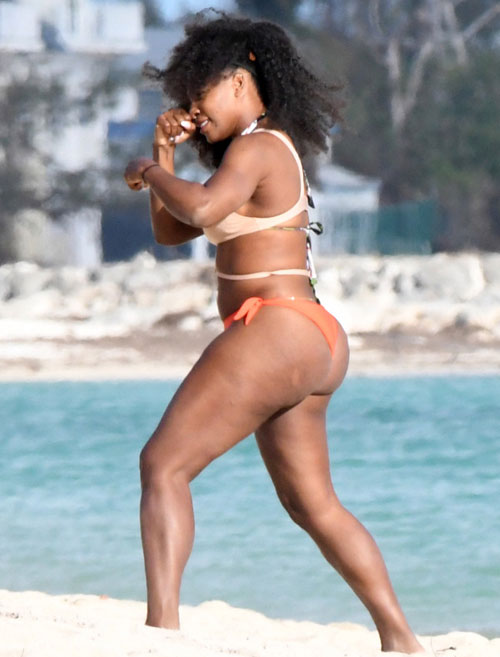 Serena măc bikini đanh vo trên bai biên - Hình 3