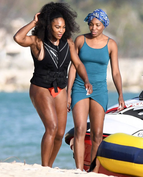 Serena măc bikini đanh vo trên bai biên - Hình 9