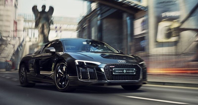 Siêu xe tuyệt mỹ trong Final Fantasy XV bước ra đời thực với giá 10 tỷ đồng - Hình 7