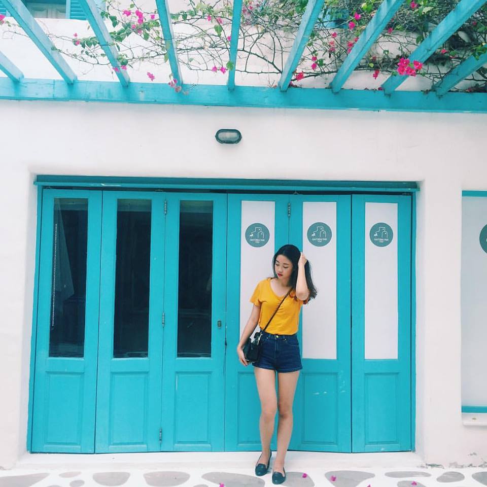 Thời trang đường phố giản dị không ngờ của hoa hậu Mỹ Linh