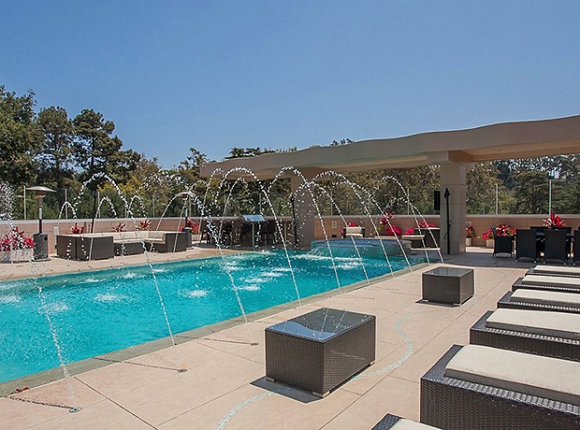 Cận cảnh căn biệt thự gần 15 triệu USD của Rihanna ở Los Angeles - Hình 8
