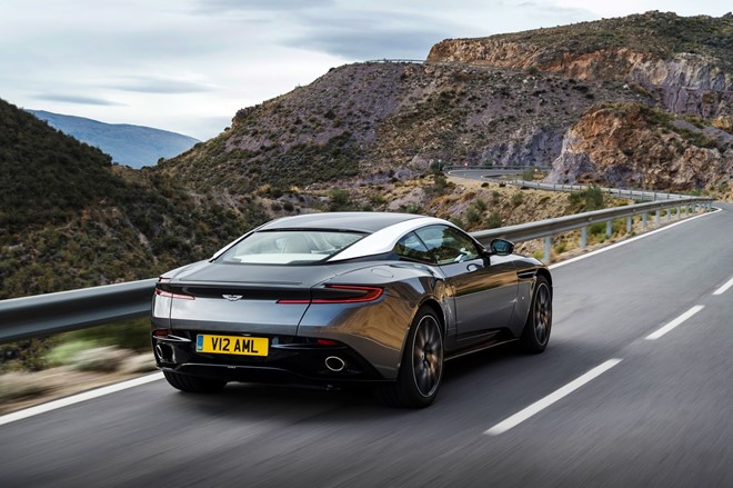 Aston Martin DB11 mạnh 600 mã lực trình làng - Hình 5