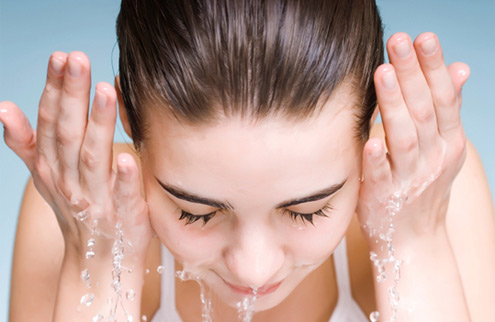 Chăm sóc da cho mùa hè không cần đến mỹ phẩm hay spa - Hình 1