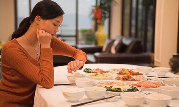 Chồng mình và chồng người... - Hình 1