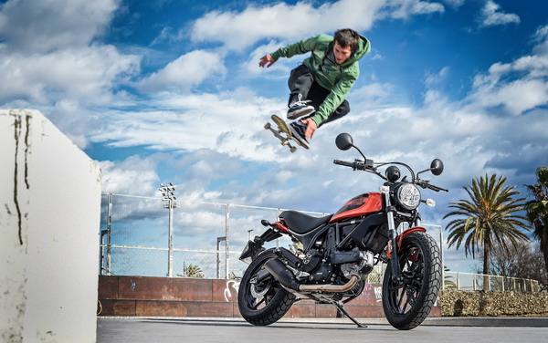 Honda, Yamaha mang gì tới triển lãm xe máy đầu tiên? - Hình 2