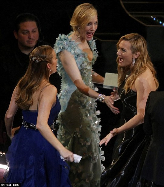Kate Winslet phủ nhận mang bầu lần 4 - Hình 2