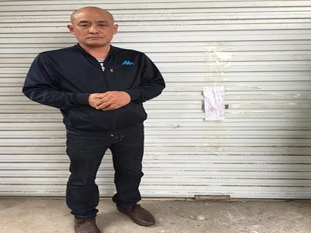 Bắt giữ một người Trung Quốc buôn lậu phụ tùng ô tô bạc tỷ - Hình 1