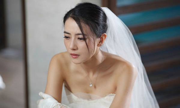 Đêm tân hôn và chuyện cái tát trời giáng của chồng mới - Hình 1