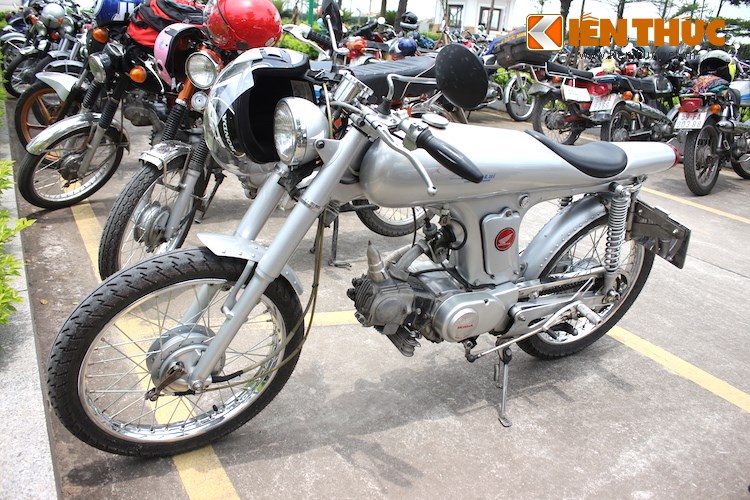 Honda 67 độ EVE rocket cực độc của dân chơi Việt - Hình 2