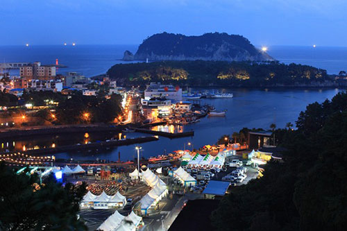 Ngắm vẻ đẹp ngoạn mục ở đảo Jeju, Hàn Quốc - Hình 11