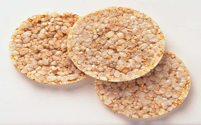 Những thực phẩm không tốt cho làn da của bạn - Hình 1