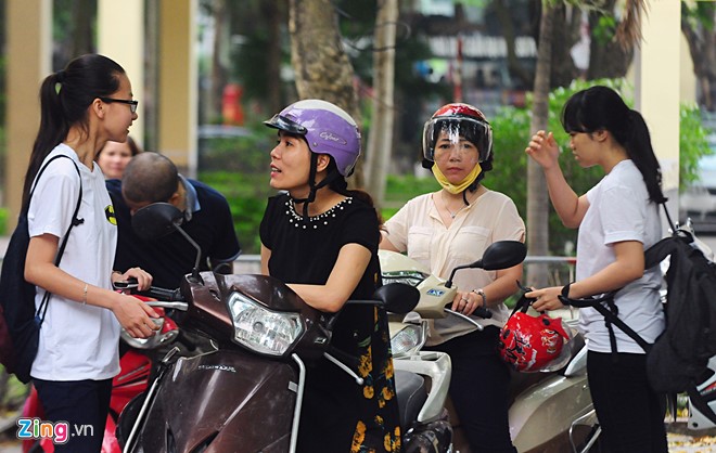 Thí sinh tự tin làm bài thi Đánh giá năng lực - Hình 1