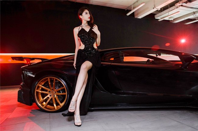 Thẫn Thờ Trước Vẻ Đẹp Sexy Bên Siêu Xe Lamborghini - Người Đẹp - Việt Giải  Trí