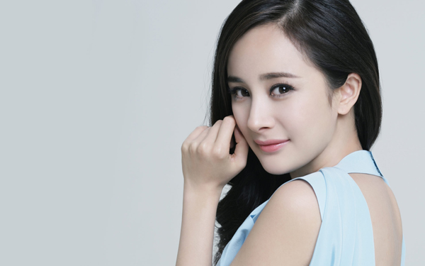 Điểm lại chặng đường lội ngược dòng của nữ hoàng thị phi Dương Mịch - Hình 1