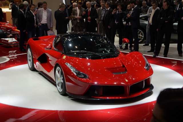 LaFerrari Spider mui trần giá 3,89 triệu USD sắp ra mắt - Hình 1