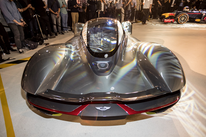 Aston Martin sản xuất siêu xe F1 đường phố giá 4 triệu USD - Hình 9