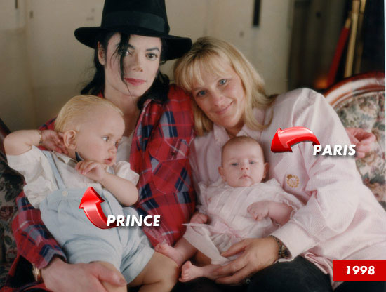 Con gái Michael Jackson thương mẹ đẻ bị ung thư vú - Hình 2