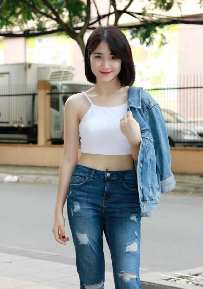 Hòa Minzy ngày càng bạo dạn với hình ảnh mát mẻ - Hình 12